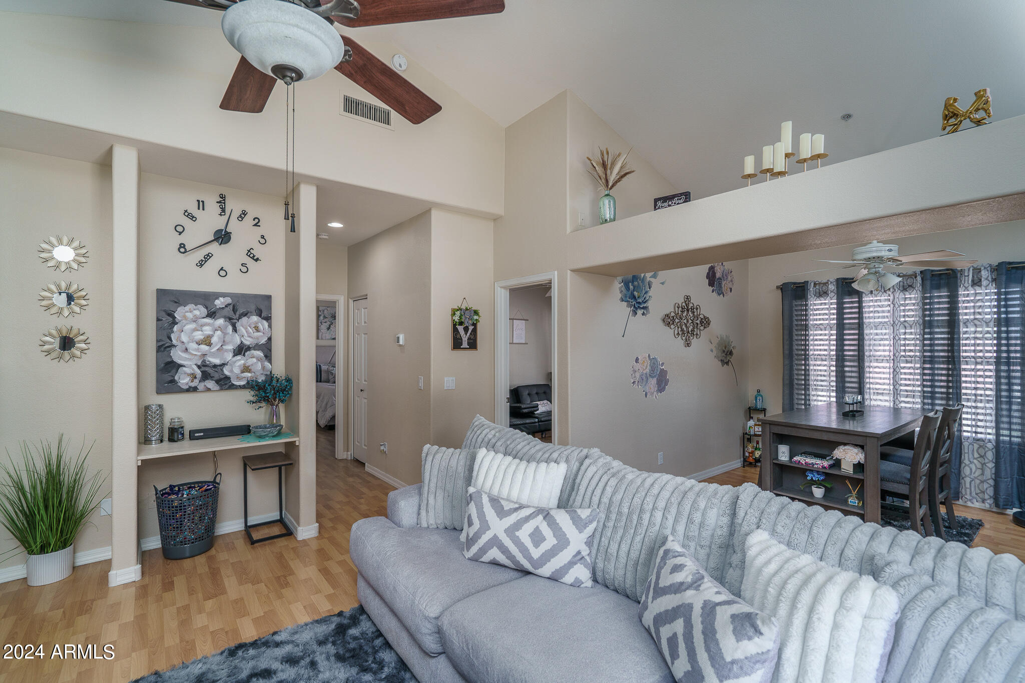2801 North Litchfield Road, Unit 9 Goodyear, AZ 85395 - Photo 8 of 27 7) GREAT ROOM