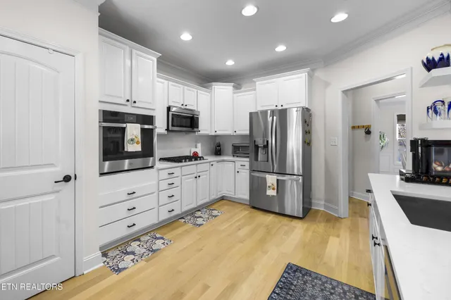 $715,000 | 3005 Cambridge Shores Lane, Knoxville, TN 37938