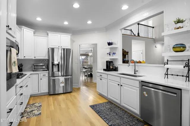 $715,000 | 3005 Cambridge Shores Lane, Knoxville, TN 37938