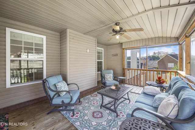 $715,000 | 3005 Cambridge Shores Lane, Knoxville, TN 37938