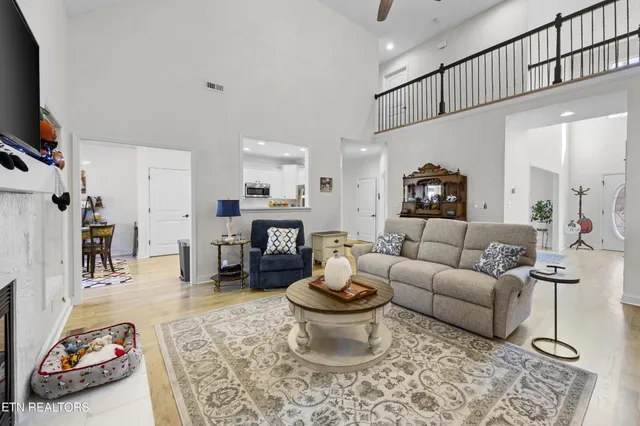 $715,000 | 3005 Cambridge Shores Lane, Knoxville, TN 37938