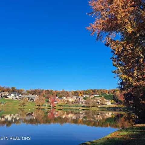 $715,000 | 3005 Cambridge Shores Lane, Knoxville, TN 37938