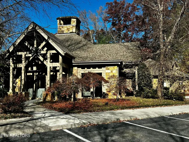 $715,000 | 3005 Cambridge Shores Lane, Knoxville, TN 37938