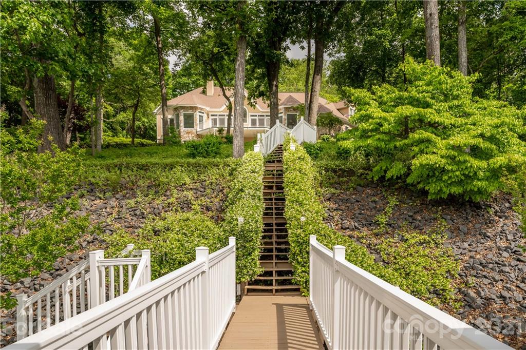 7534 Buckland Road Charlotte, NC 28278 - Photo 15 of 37 Gallery Image 15
