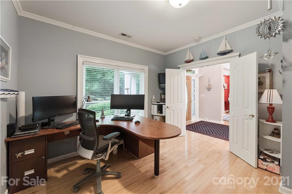 7534 Buckland Road Charlotte, NC 28278 - Photo 19 of 37 Gallery Image 19
