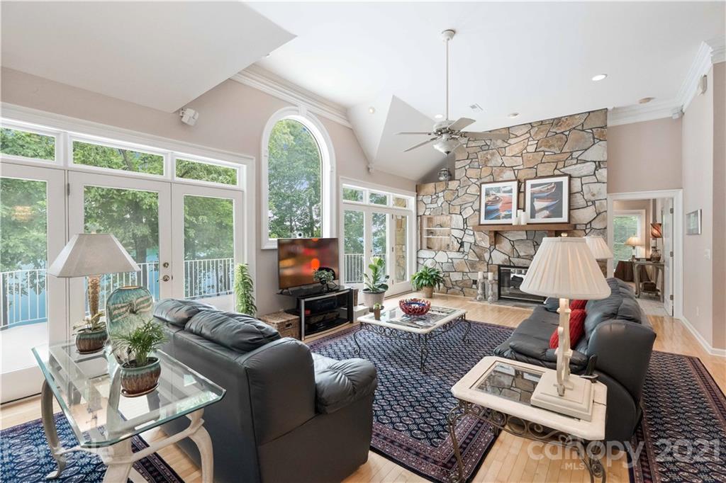 7534 Buckland Road Charlotte, NC 28278 - Photo 25 of 37 Gallery Image 25