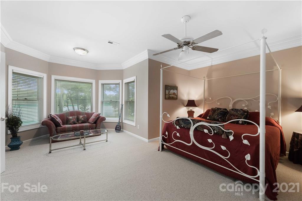 7534 Buckland Road Charlotte, NC 28278 - Photo 35 of 37 Gallery Image 35