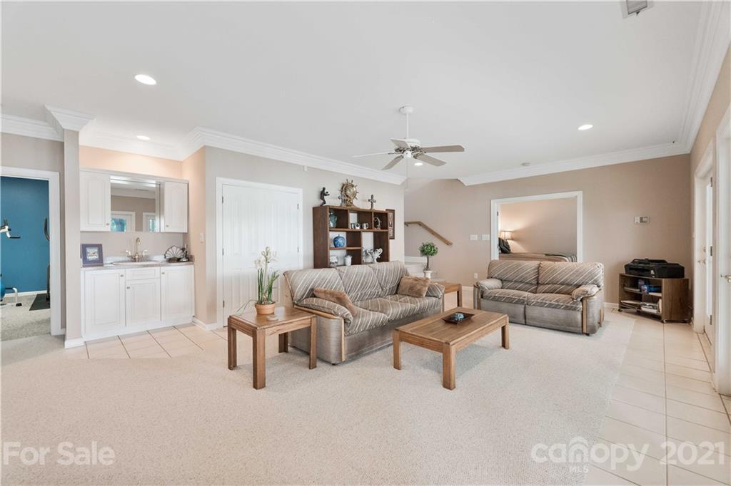 7534 Buckland Road Charlotte, NC 28278 - Photo 36 of 37 Gallery Image 36
