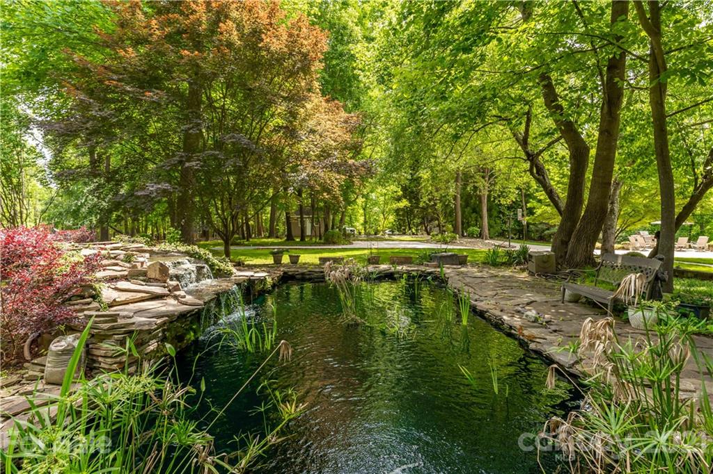 7534 Buckland Road Charlotte, NC 28278 - Photo 8 of 37 Gallery Image 8