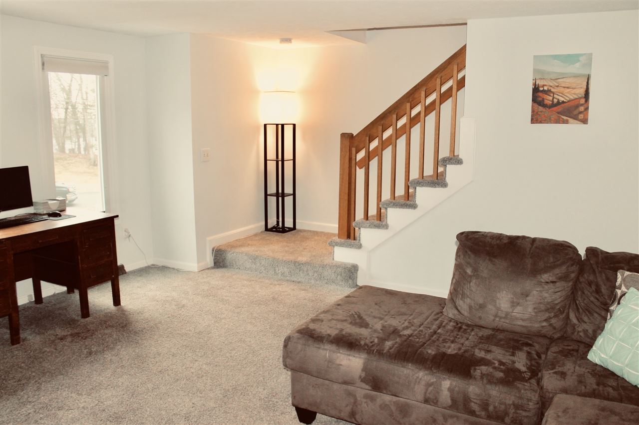 26 Ramsgate Ridge Drive Nashua, NH 03063 - Photo 7 of 20