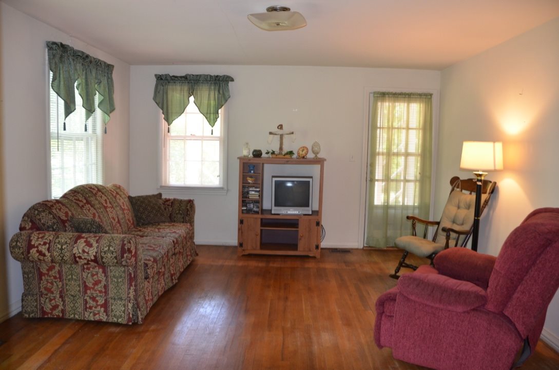 2313 Wellington Road Spartanburg, SC 29302 - Photo 3 of 13 Gallery Image 3