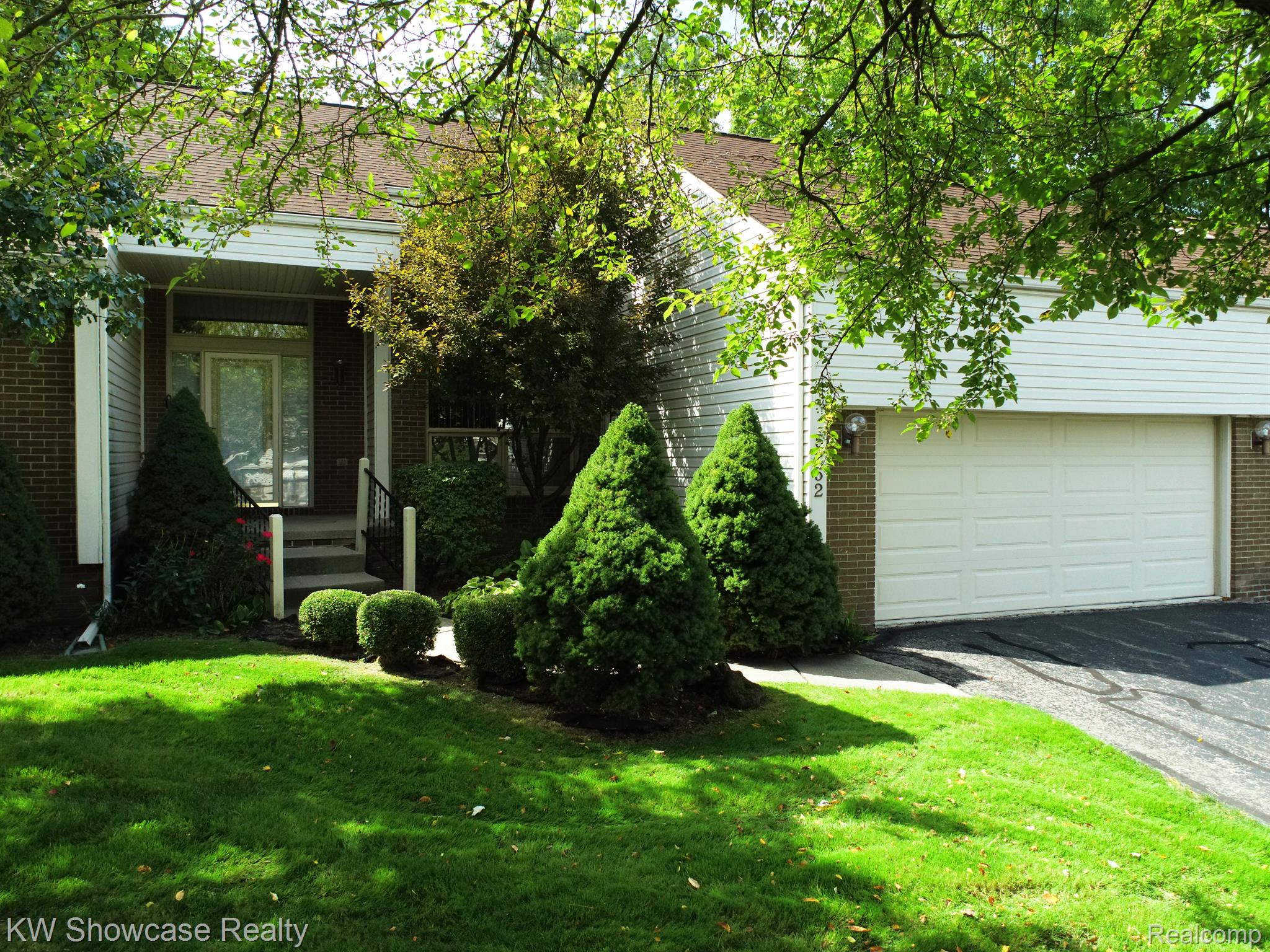 5252 Simpson Lake Road West Bloomfield, MI 48323 - Photo 1 of 55 WELCOME TO THE GLAMOROUS LIFE