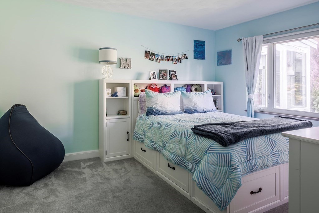 107 Mary Ellen Road Newton, MA 02468 - Photo 11 of 18 Gallery Image 11