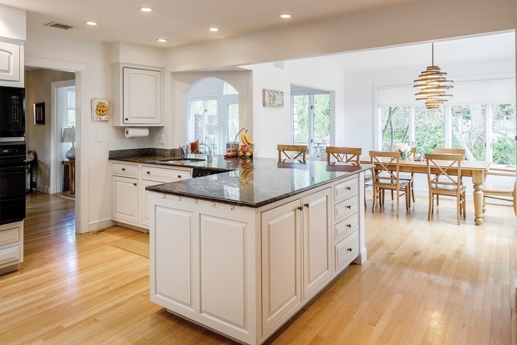 107 Mary Ellen Road Newton, MA 02468 - Photo 5 of 18 Gallery Image 5