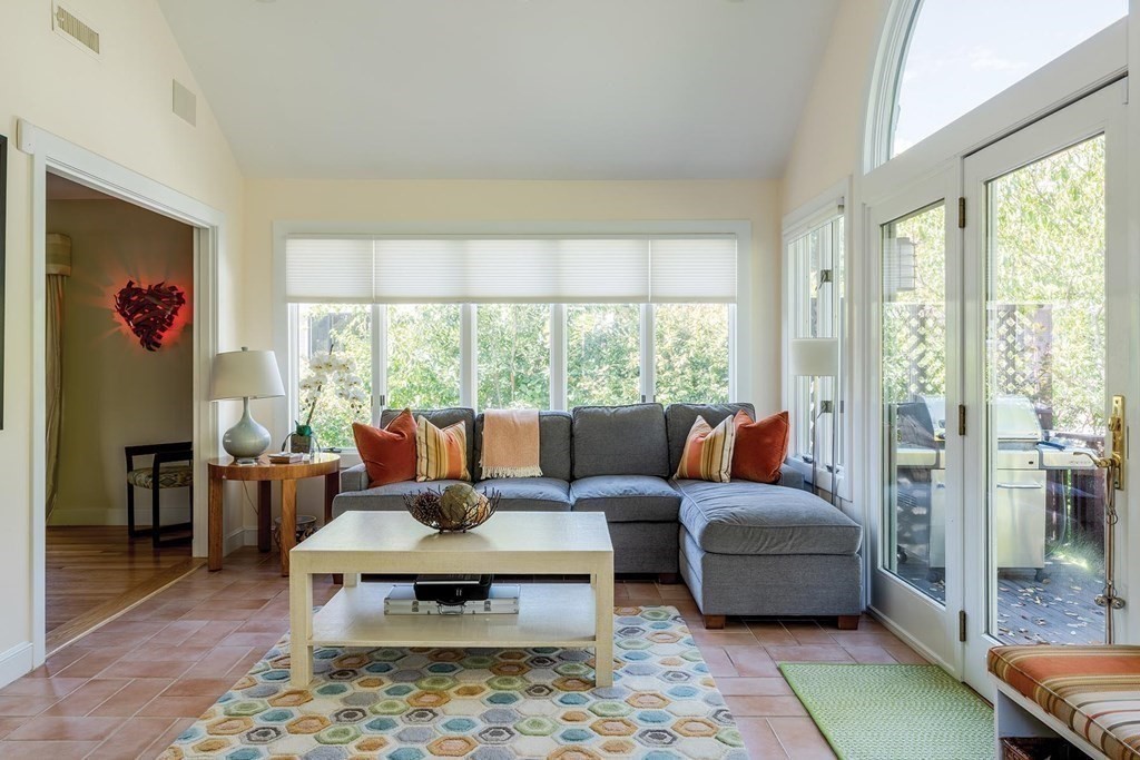 107 Mary Ellen Road Newton, MA 02468 - Photo 7 of 18 Gallery Image 7