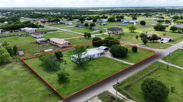 $215,000 | 11224 Foothill Drive, Venus, TX 76084