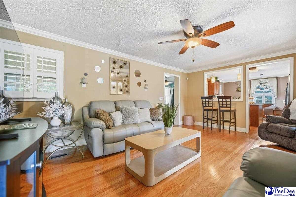1019 East Howe Springs Road Florence, SC 29505 - Photo 10 of 41 Gallery Image 10