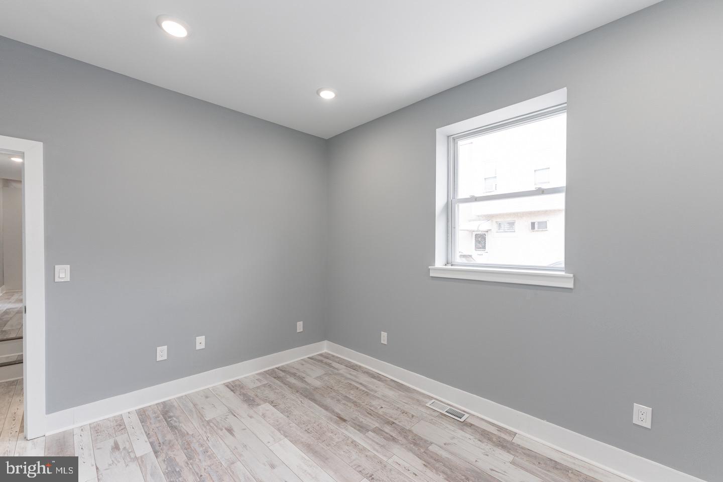 3252 Miller Street Philadelphia, PA 19134 - Photo 15 of 35