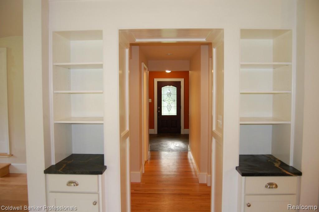 32860 Haverford Road Franklin, MI 48025 - Photo 11 of 29