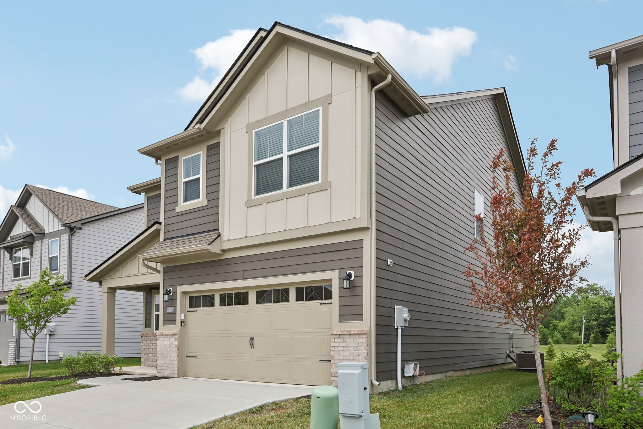 1911 Goodwin Place Westfield, IN 46074 - Photo 3 of 48