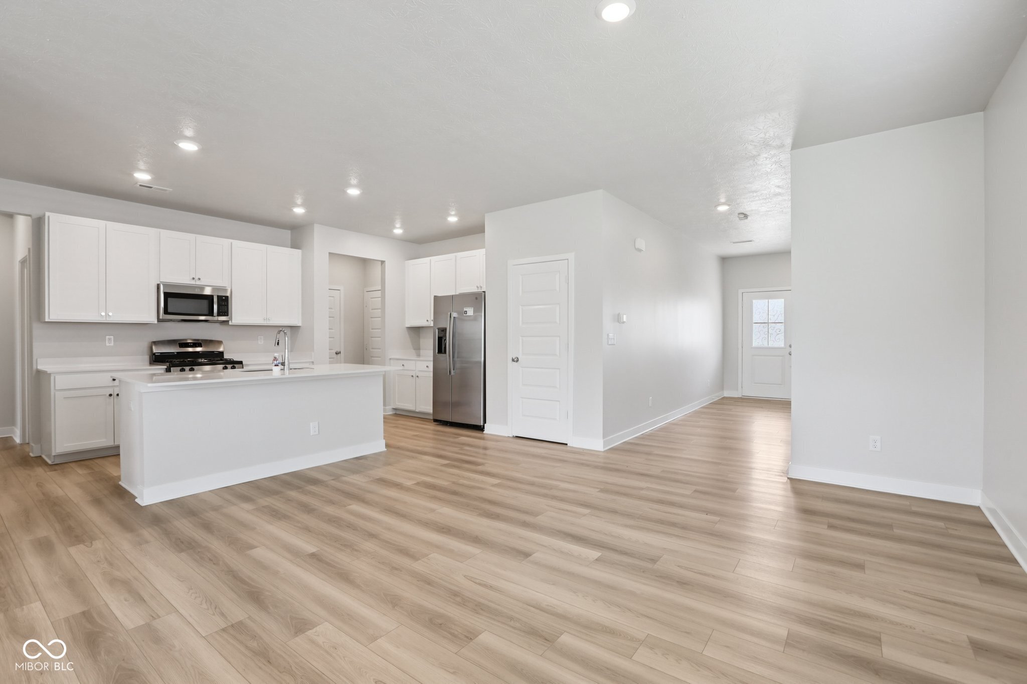 1911 Goodwin Place Westfield, IN 46074 - Photo 6 of 48