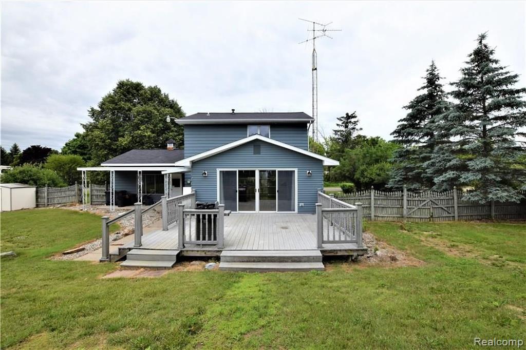 1135 Stonehenge Road Flint, MI 48532 - Photo 18 of 20