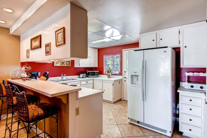 8709 Rinda Lane Spring Valley, CA 91977 - Photo 5 of 12 Gallery Image 5