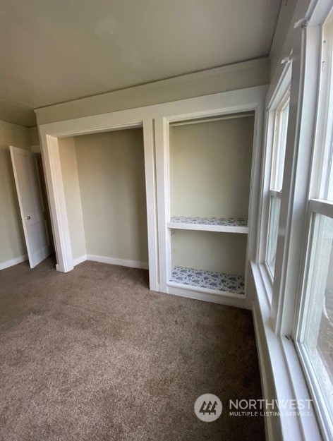 301 West 3rd Street Aberdeen, WA 98520 - Photo 12 of 15 a view of an empty room