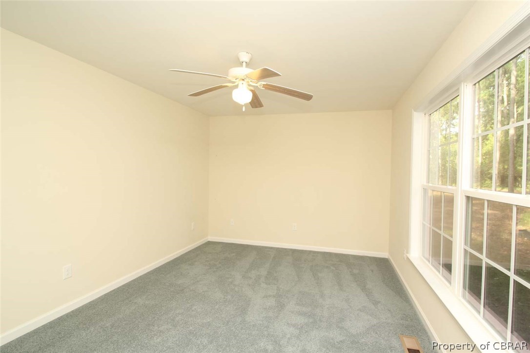 14 Pocahontas Road Kilmarnock, VA 22482 - Photo 17 of 34