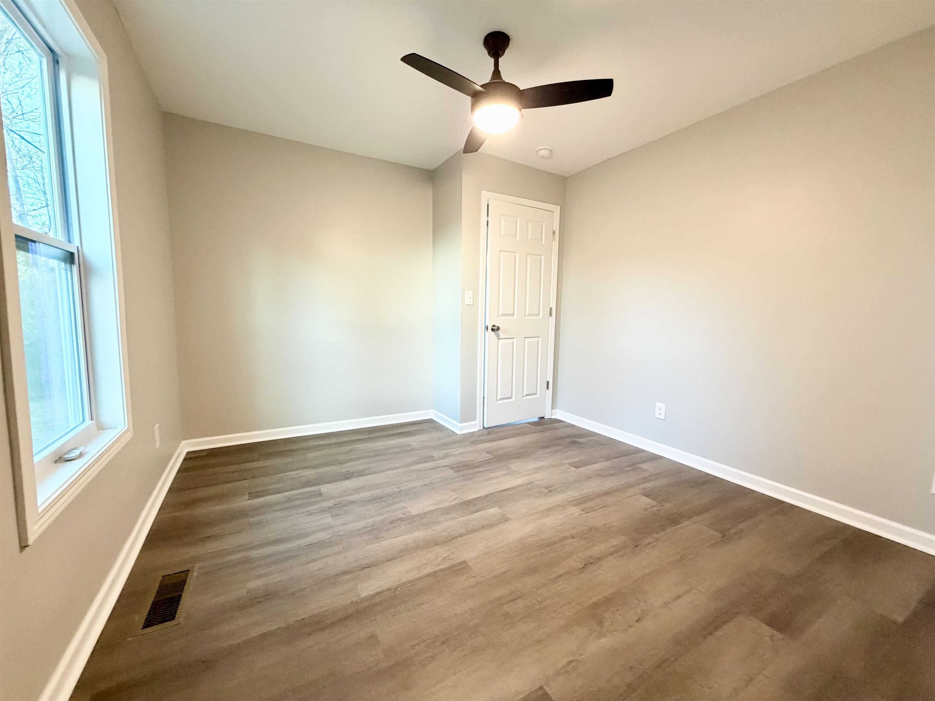 107 Short Alley Gaffney, SC 29341 - Photo 24 of 26 Bedroom