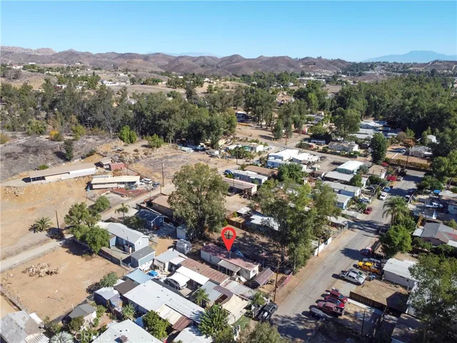 $179,999 | 18340 Walnut Avenue, Lake Elsinore, CA 92532