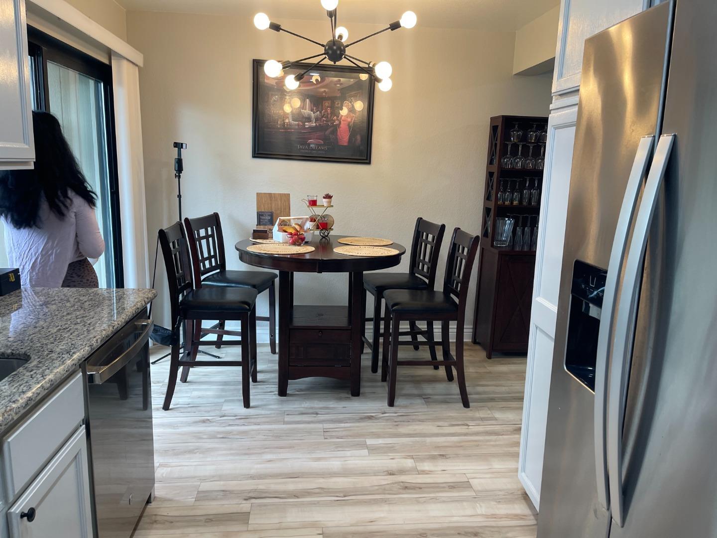 801 Nash Road, Unit E7 Hollister, CA 95023 - Photo 6 of 23