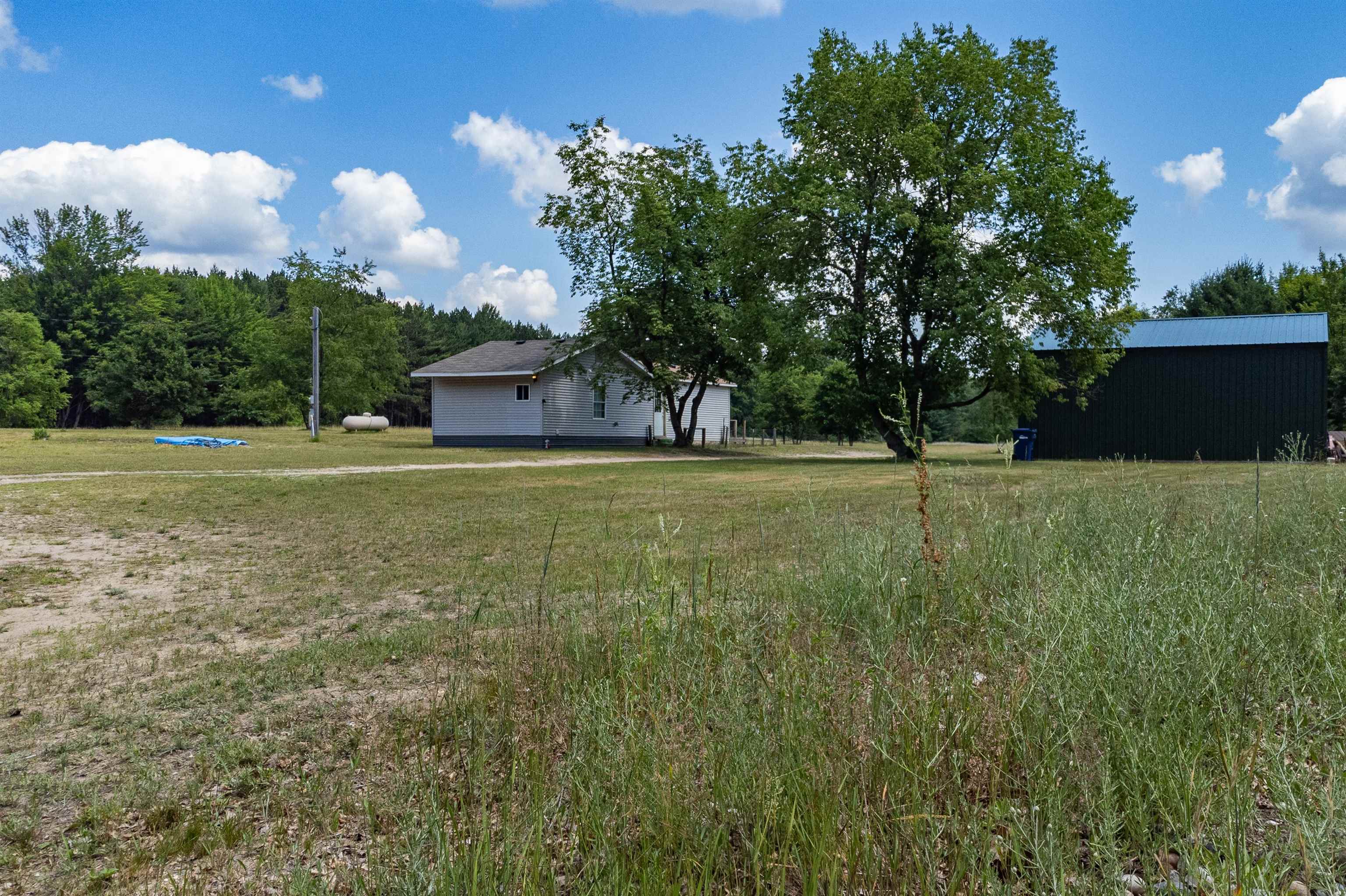10241 West Gladwin Road Lake, MI 48632 - Photo 15 of 26