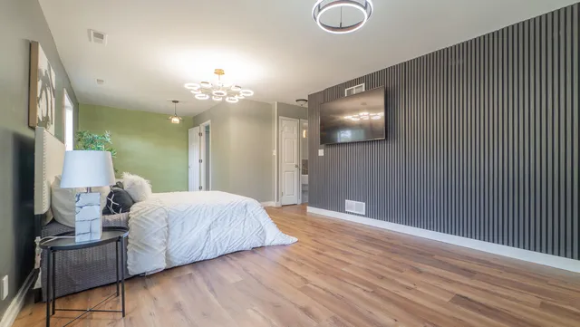 $259,900 | 1908 Central Drive, Gary, IN 46407