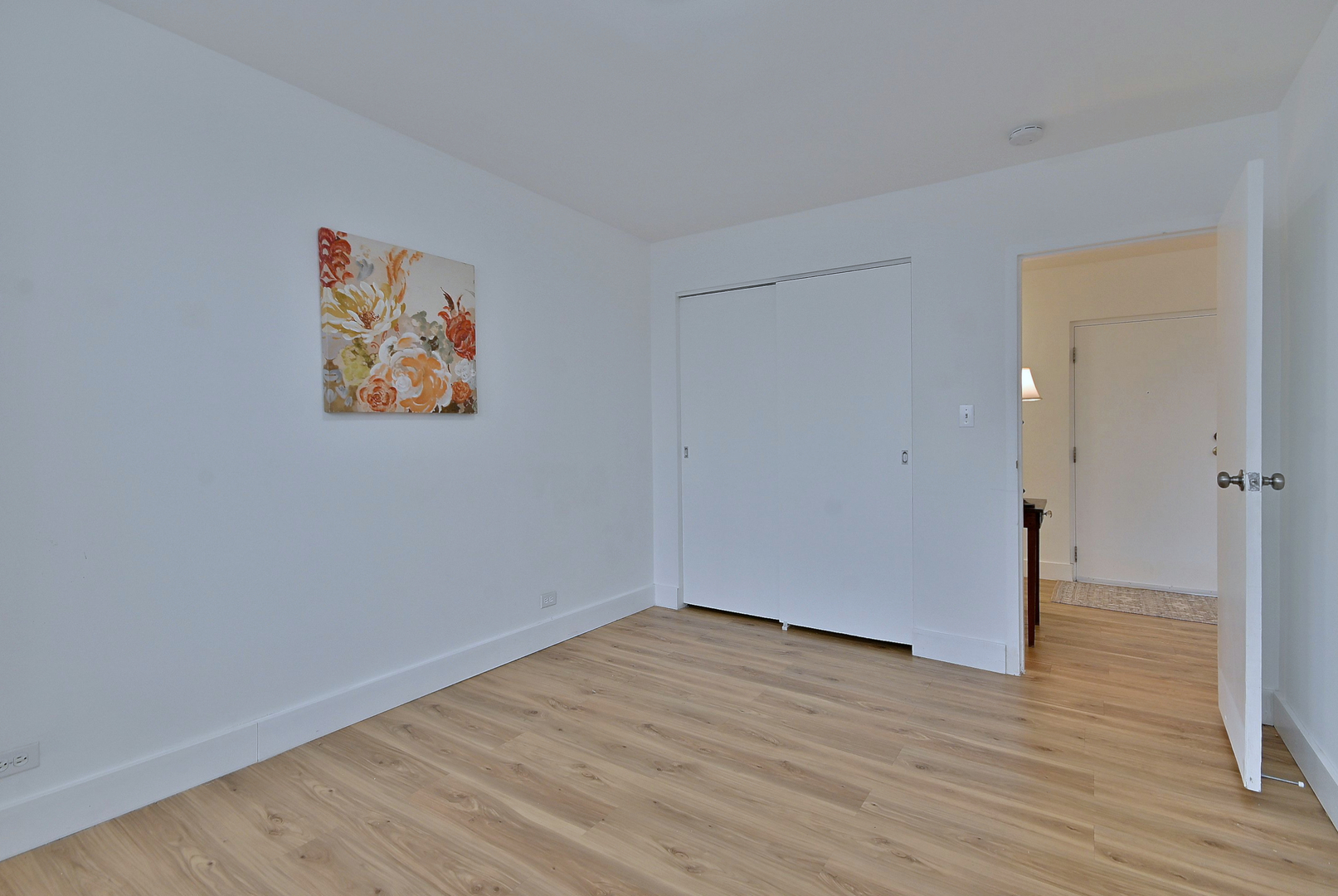 1301 West Touhy Avenue, Unit 315 Park Ridge, IL 60068 - Photo 12 of 17 a view of an empty room