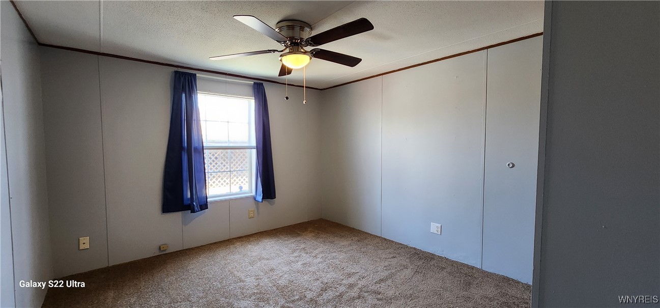 1334 Willowbrook Drive Lockport Town, NY 14094 - Photo 21 of 41