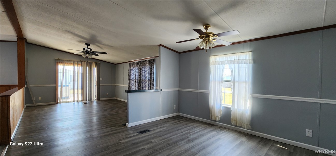 1334 Willowbrook Drive Lockport Town, NY 14094 - Photo 10 of 41