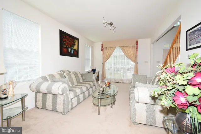 $3,800 | 8223 Edge Hill Lane, Ellicott City, MD 21043