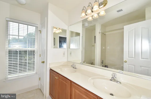 $3,800 | 8223 Edge Hill Lane, Ellicott City, MD 21043