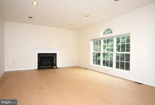 $3,800 | 8223 Edge Hill Lane, Ellicott City, MD 21043