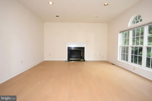 $3,800 | 8223 Edge Hill Lane, Ellicott City, MD 21043