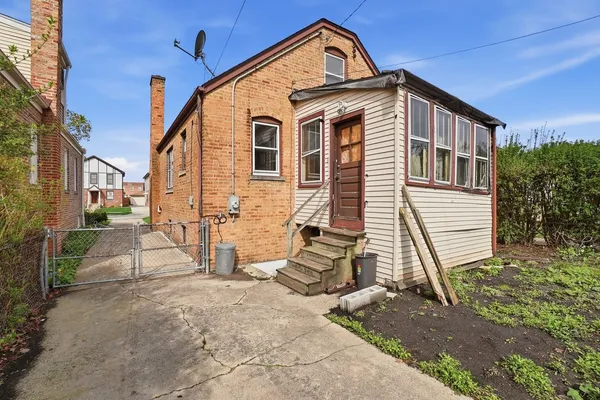 $325,000 | 7339 North Osceola Avenue, Chicago, IL 60631