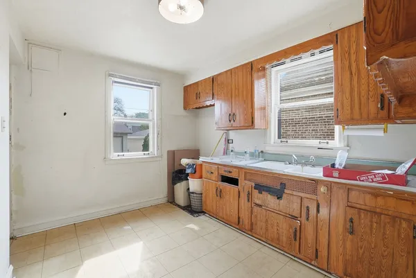 $325,000 | 7339 North Osceola Avenue, Chicago, IL 60631