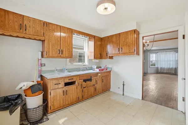 $325,000 | 7339 North Osceola Avenue, Chicago, IL 60631