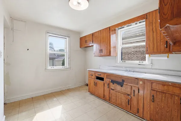$325,000 | 7339 North Osceola Avenue, Chicago, IL 60631