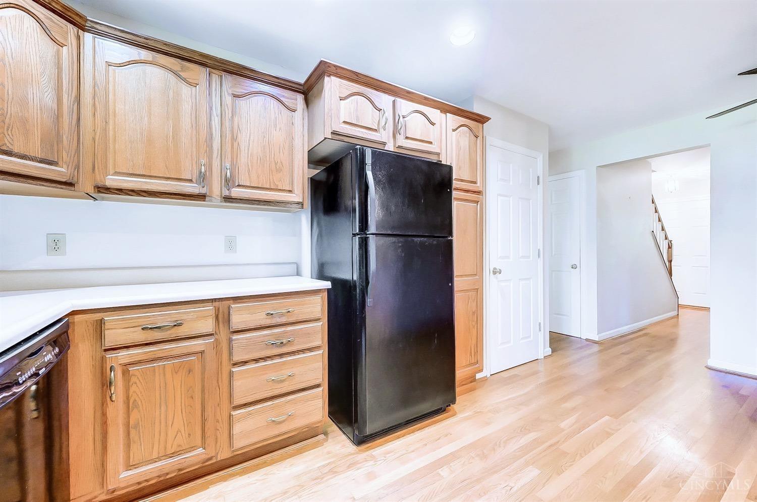 6093 Gaines Road Cincinnati, OH 45247 - Photo 8 of 26