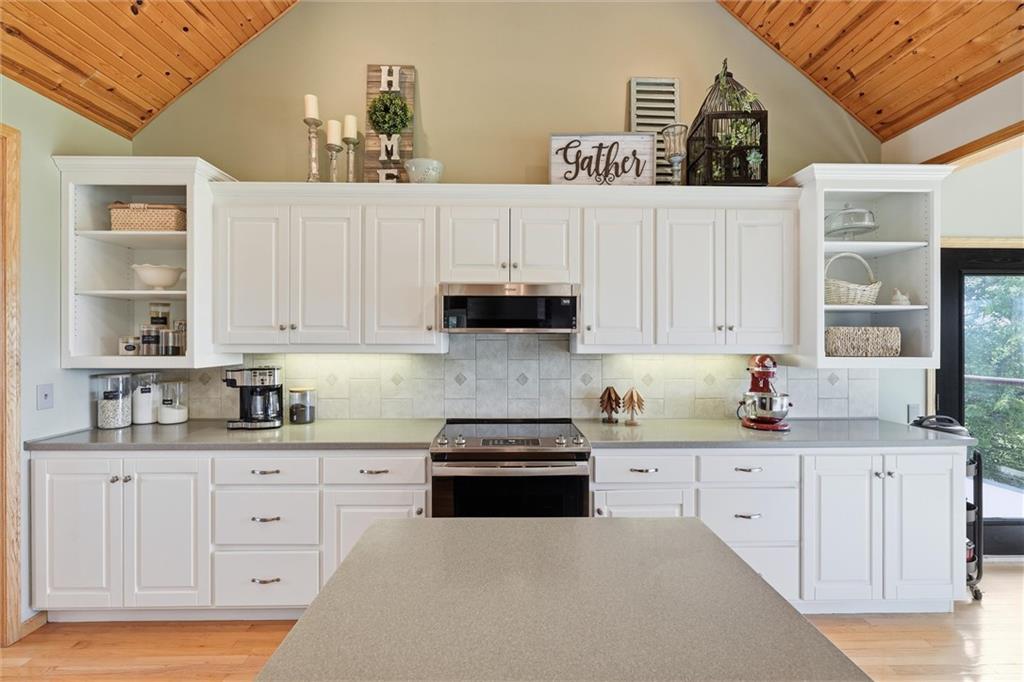 31620 Northeast 2400 Road Greeley, KS 66033 - Photo 15 of 55