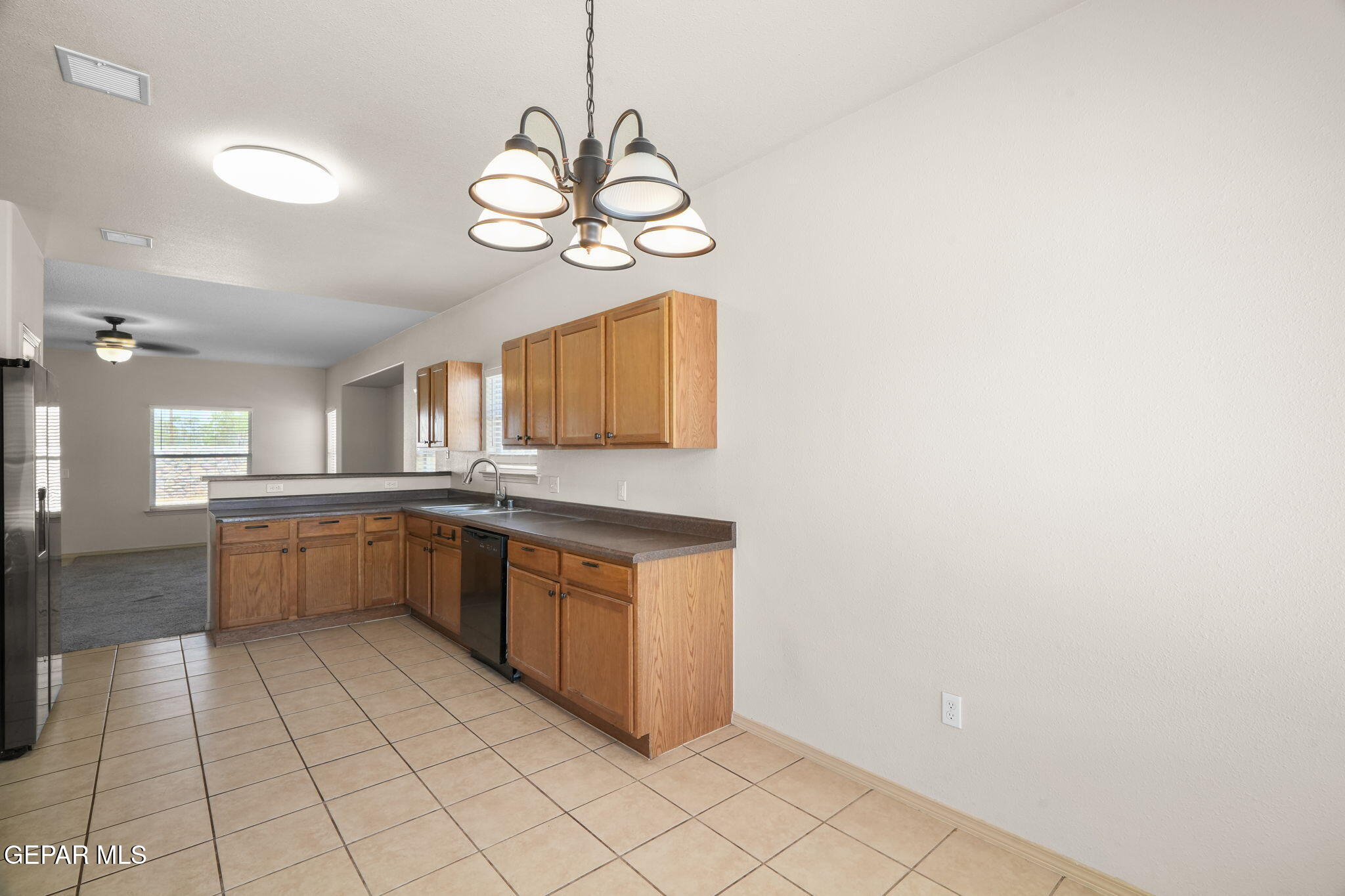 5953 Redstone Rim Drive El Paso, TX 79934 - Photo 18 of 54 5953 Redstone Rim Dr-17