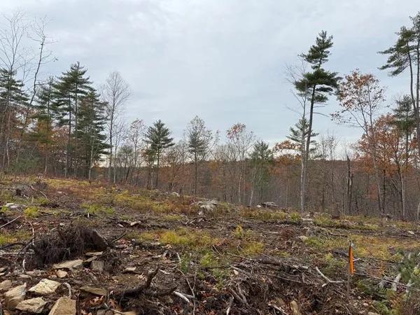 $230,000 | 207-002 Washington Street, Barrington, NH 03825