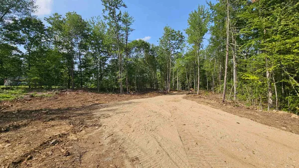 $230,000 | 207-002 Washington Street, Barrington, NH 03825